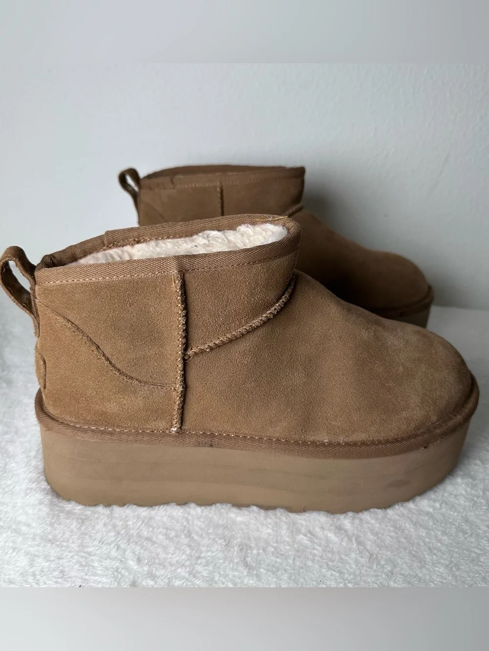 UGG Classic Ultra Mini Platform Chestnut Color Size 8